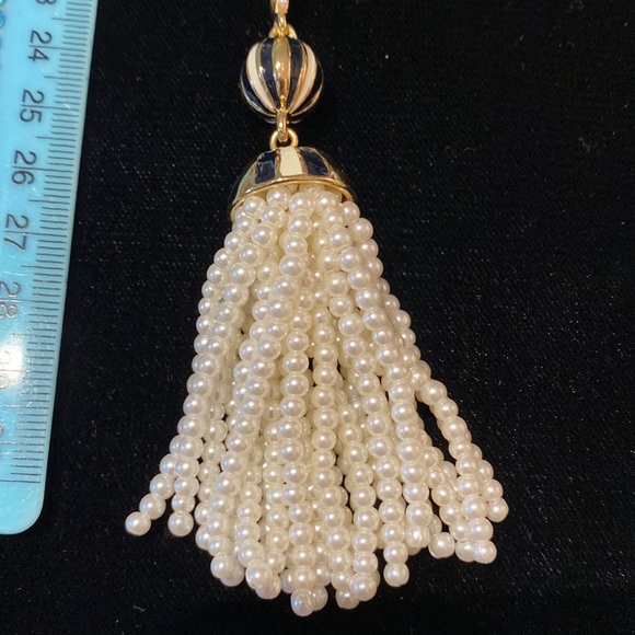 NWT Talbots pendant Necklace with Pearl bead tassel 20” drop. Gold tone chain - Picture 2 of 3
